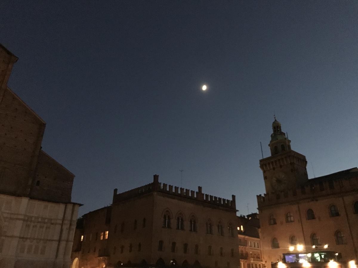 Falcone 22 Bologna Buitenkant foto
